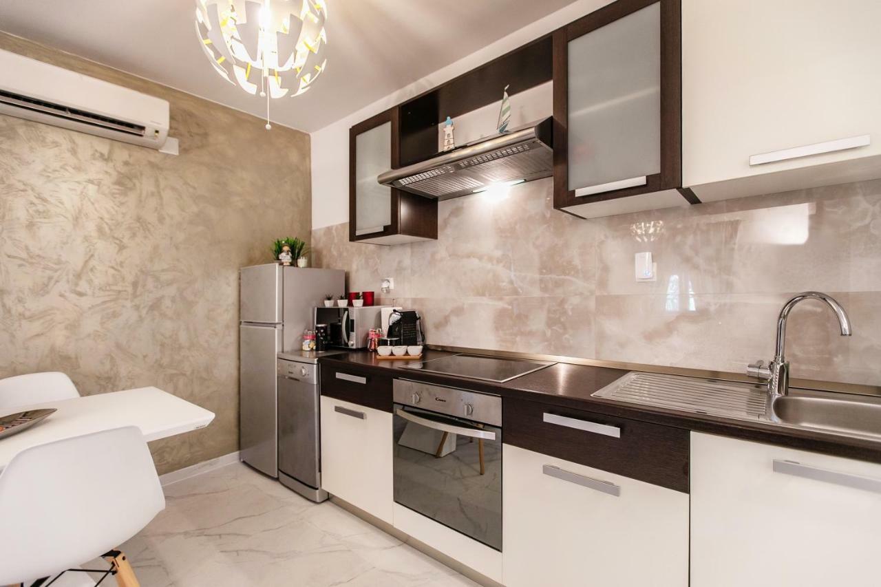 Ena Apartment สปลิท ภายนอก รูปภาพ