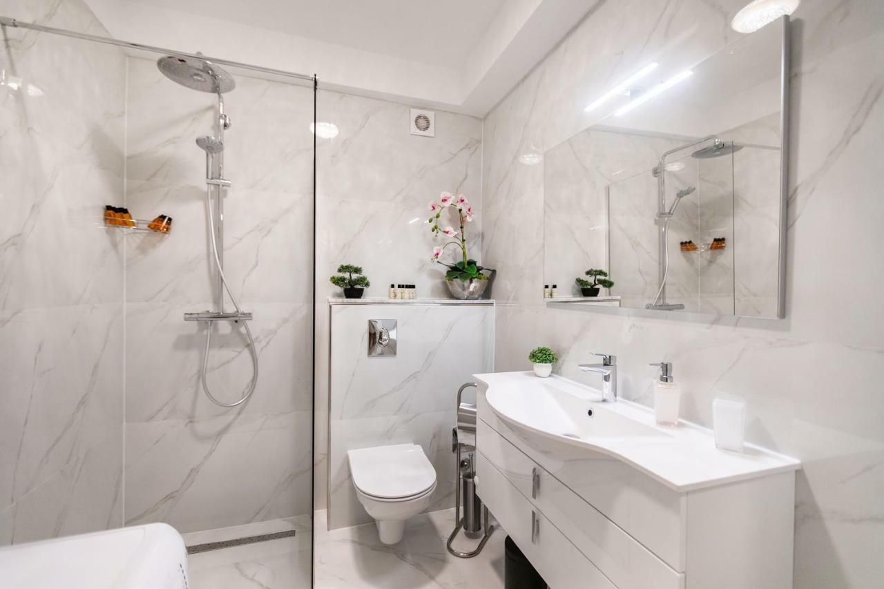 Ena Apartment สปลิท ภายนอก รูปภาพ